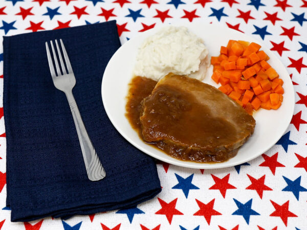 #03 - Roast Beef with Gravy, Mashed Potatoes, Diced Carrots
