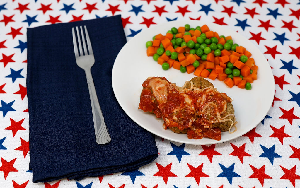 #07 - Italian Meatballs w/Marinara Sauce & Mozzarella Cheese, Peas & Carrots