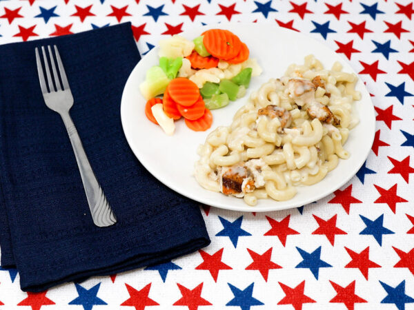 #08 - White Cheddar Mac & Cheese with Chicken, California Blend Vegetables