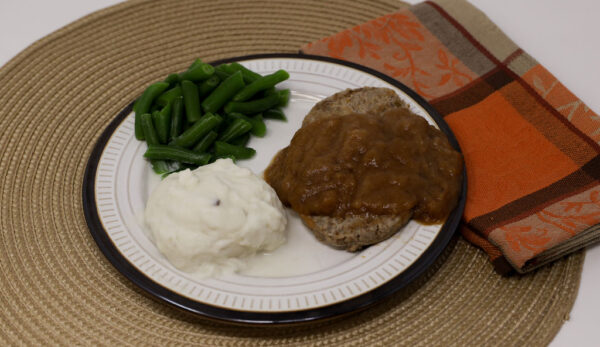 #08 - Mushroom Gravy on Beef Patty, Mashed Potatoes, Green Beans