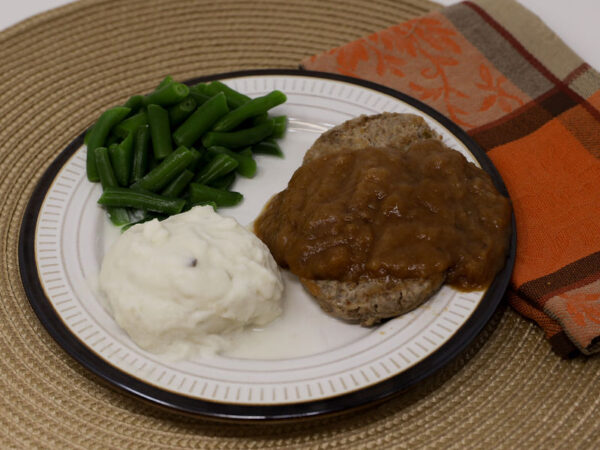 #08 - Mushroom Gravy on Beef Patty, Mashed Potatoes, Green Beans