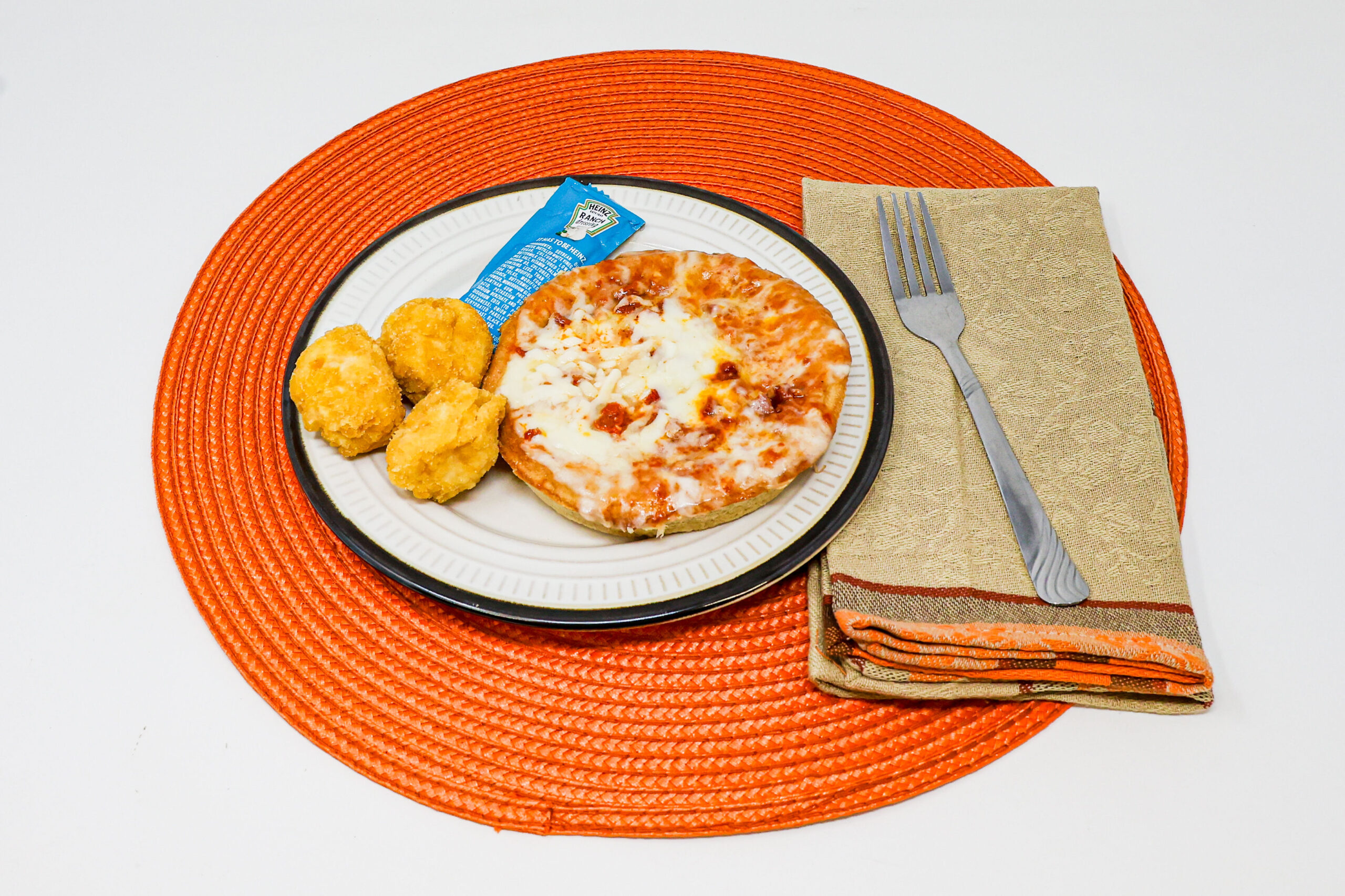 #11 - Pizza & Chicken, Ranch dip