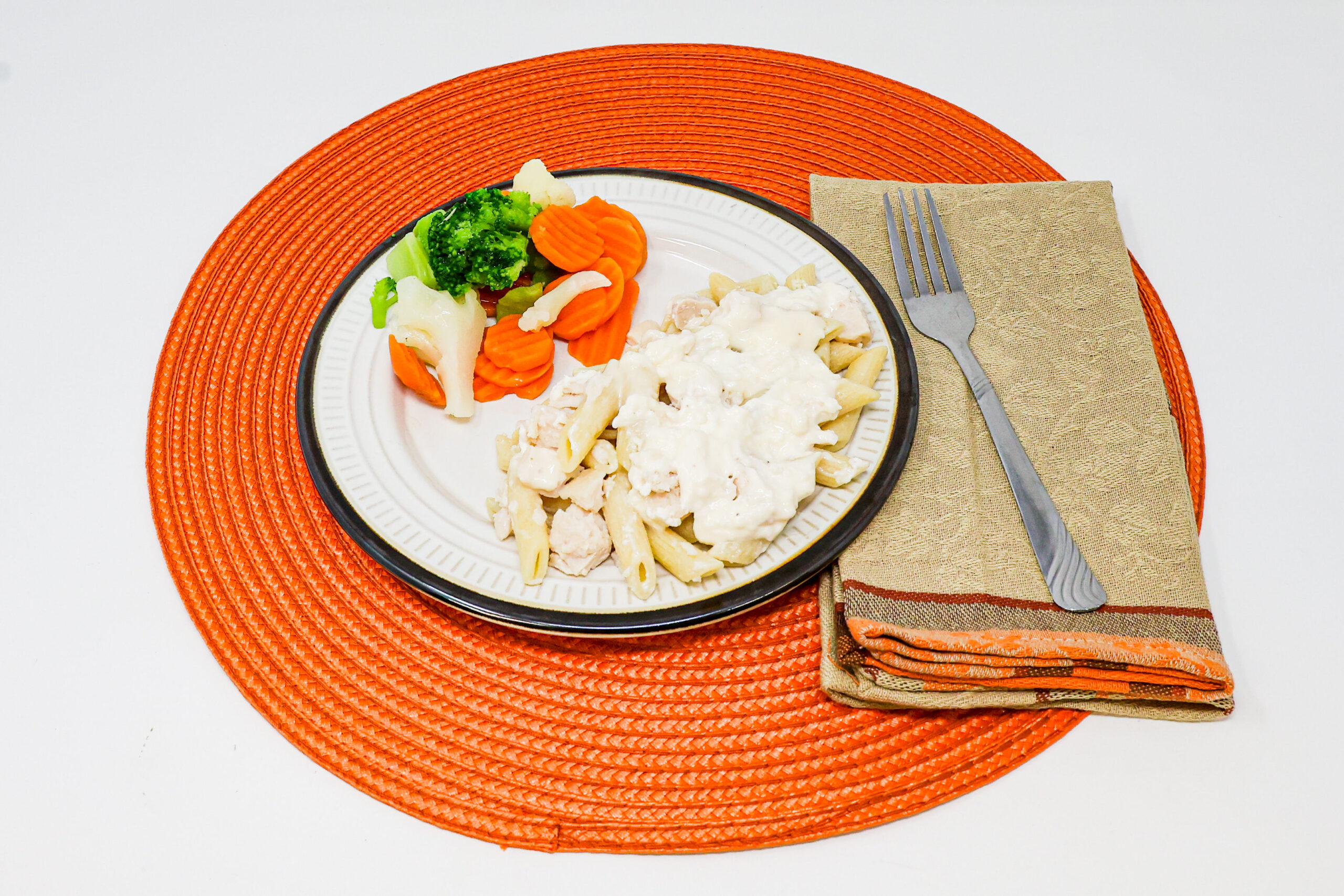 #17 - Chicken Alfredo, California Blend Vegetables
