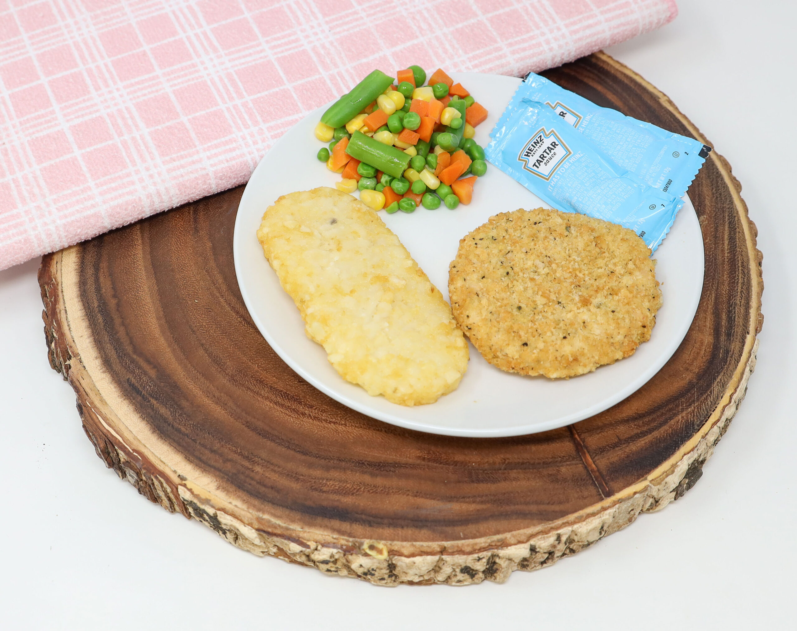 #14 - Parmesan Crusted Crab Cake, Hashbrown, Mixed Vegetables, Tartar Sauce